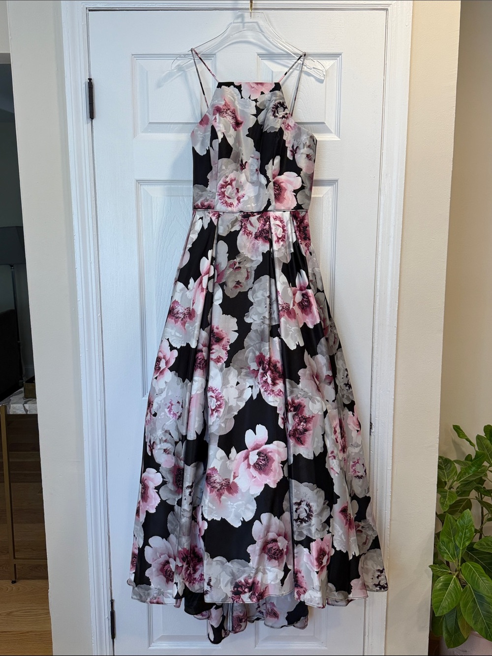 Like New Stacy Adams Black Floral Dress with Pink and Gray Blooms